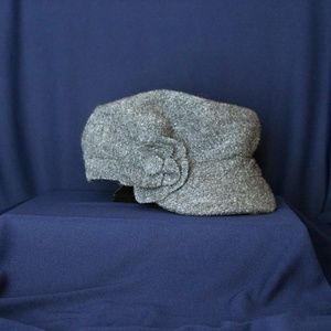 *Moving SALE!* Gray Newsboy Hat by August